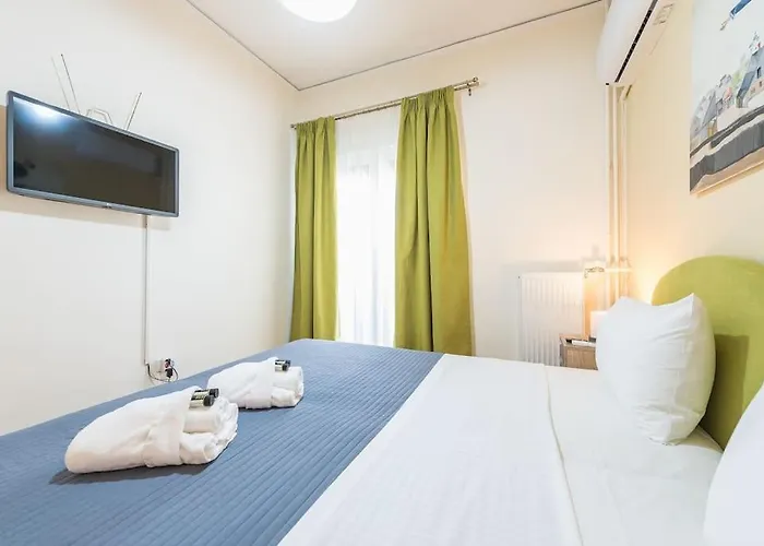 Over The Town Urban 1Br Apt. 7\' To Thiseio Metro