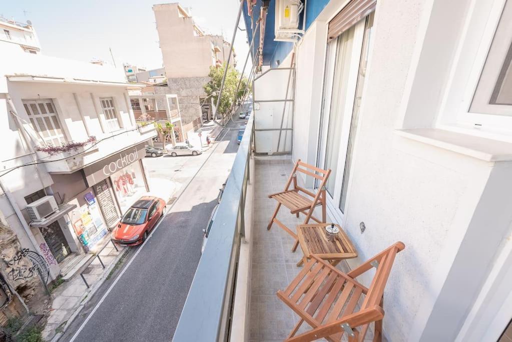 Over The Town Urban 1br Apt. 7' To Thiseio Metro Athens