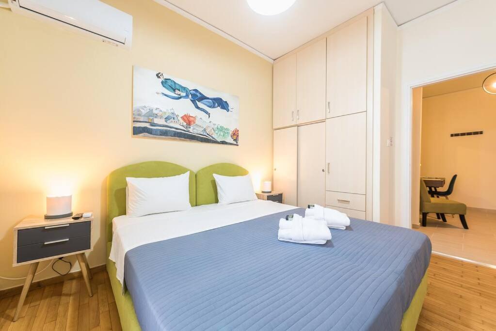 Apartment Over The Town Urban 1br Apt. 7' To Thiseio Metro
