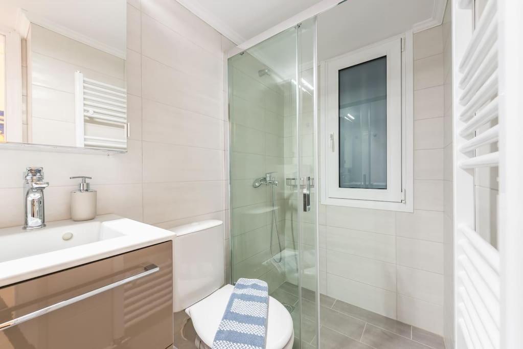 Over The Town Urban 1br Apt. 7' To Thiseio Metro Apartment *